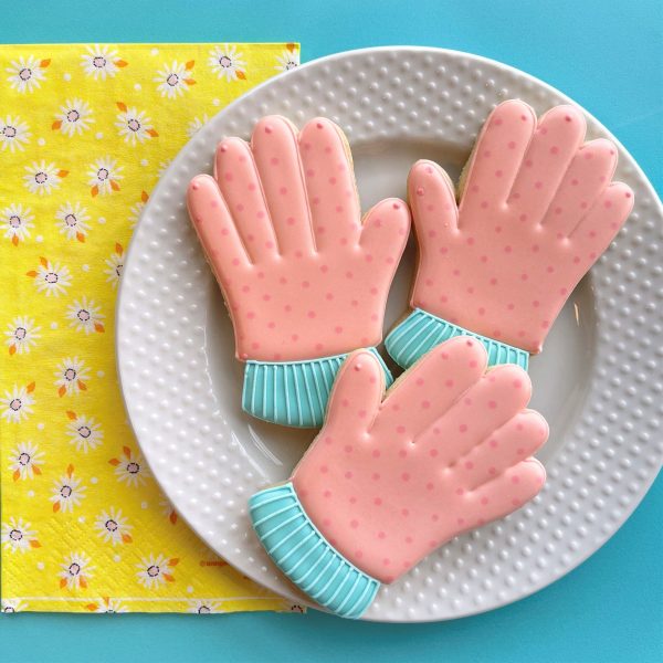 Garden Glove Cookie Cutter Online now